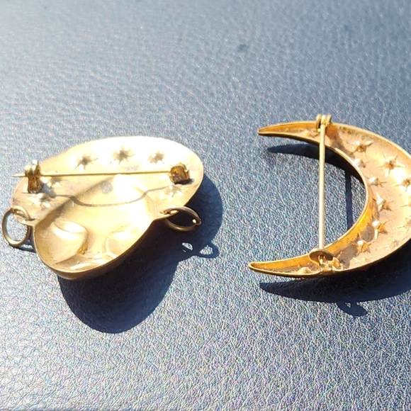 Vintage Asian Style Face Repoussé Brooch - Picture 4 of 6